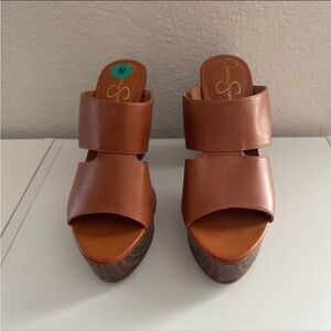 Jessica Simpson Shelbie Caramel Platform Sandals